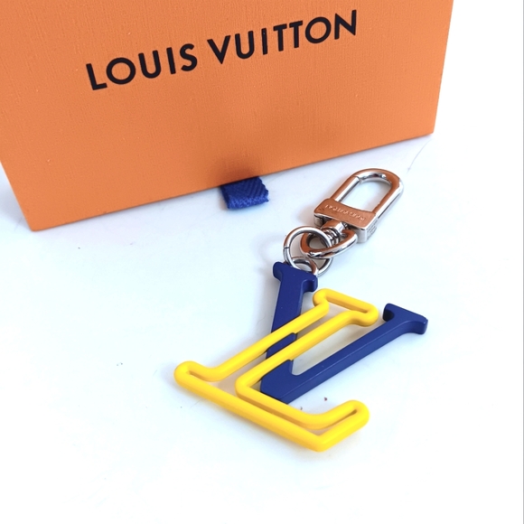 Louis Vuitton ✨️2021 LV Line Key Holder MP3018 - Picture 5 of 11